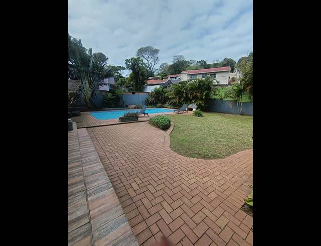 4 BEDROOM FREEHOLD FOR SALE IN GLENMORE
